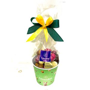 Zinkbecher Ostern gefüllt mit 200 g Herzpralinen